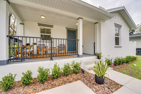 Interior - Modern Florida Bungalow: 3 Miles to Winter Garden! (Winter Garden)