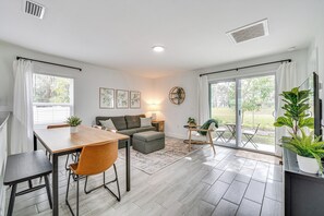 House (2 Bedrooms) | Interior - Modern Florida Bungalow: 3 Miles to Winter Garden! (Winter Garden)