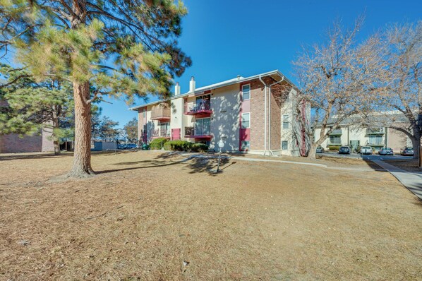 Apartment (2 Bedrooms) | Interior - Cozy Westminster Condo: 14 Mi to Downtown Denver! (Westminster)