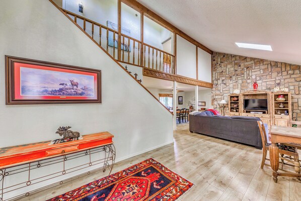 Interior - Furnished Deck + Game Room: Ruidoso Home! (Ruidoso)