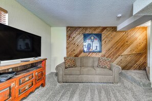 Interior - Furnished Deck + Game Room: Ruidoso Home! (Ruidoso)