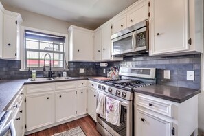 House (2 Bedrooms) | Interior - 2 Mi to Dtwn: Austin Gem w/ Patio & Yard (Austin)