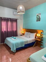 Quarto casal clássico | Ferros/tábuas de passar roupa, Wi-Fi de cortesia