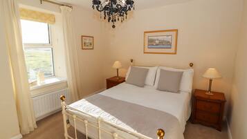 2 bedrooms, individually decorated, individually furnished, free WiFi