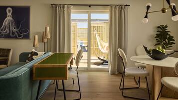 Luxe studio suite | Dineerruimte