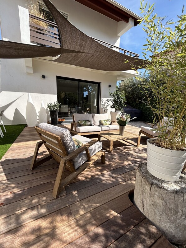 Terrace/patio - Villa Avec Piscine à 50 m des Plages ! (Saint-Cyr-sur-Mer)