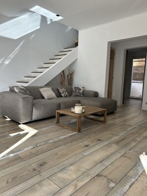 Smart TV, ping pong, books - Villa Avec Piscine à 50 m des Plages ! (Saint-Cyr-sur-Mer)