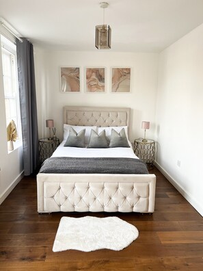 Apartment | 1 bedroom, free WiFi, bed sheets