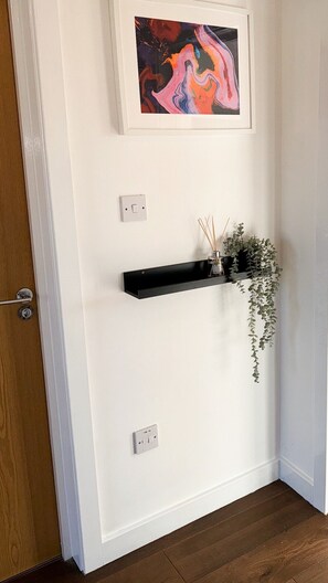 Apartment | Interior - London Stylish 1 Bedroom Apartment (London)