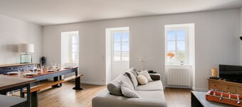 Exceptional view - Private waterfront access