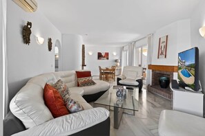 TV - Apartment in Siesta Golf (Mijas)