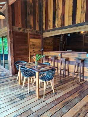 Outdoor dining