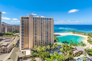 Exterior - Ocean & Fireworks Renovated Condo at Ilikai Hotel with Full Kitchen & WiFi (Honolulu)