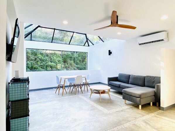 TV connectée, écrans d'ordinateur, imprimantes