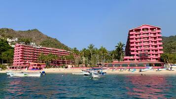 Sun loungers, beach towels