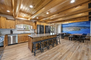 Fridge, microwave, oven, stovetop - Mini-Papa Bear Lodge (sleeps 22) (Garden City)