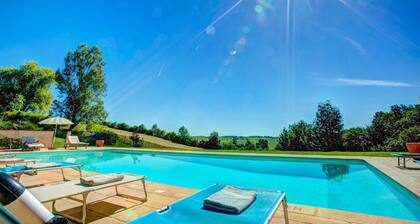 Tournesol - Sept Chambres Villa, Couchages 16