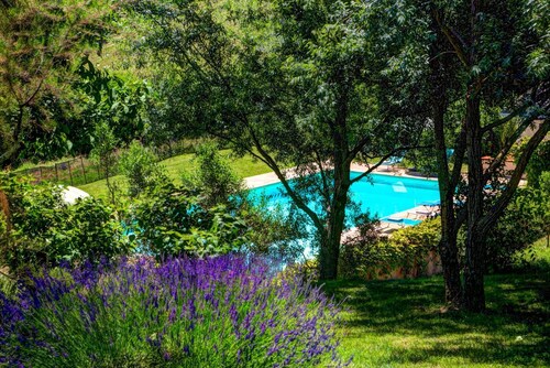 Tournesol - Sept Chambres Villa, Couchages 16