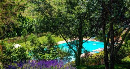 Tournesol - Sept Chambres Villa, Couchages 16