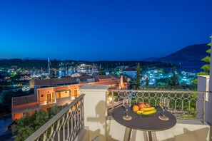 Outdoor dining - Leonie - Two Bedroom Villa, Sleeps 4 (Fiskardo)