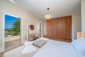 2 室のベッドルーム、アイロン / アイロン台、WiFi、ベッドシーツ