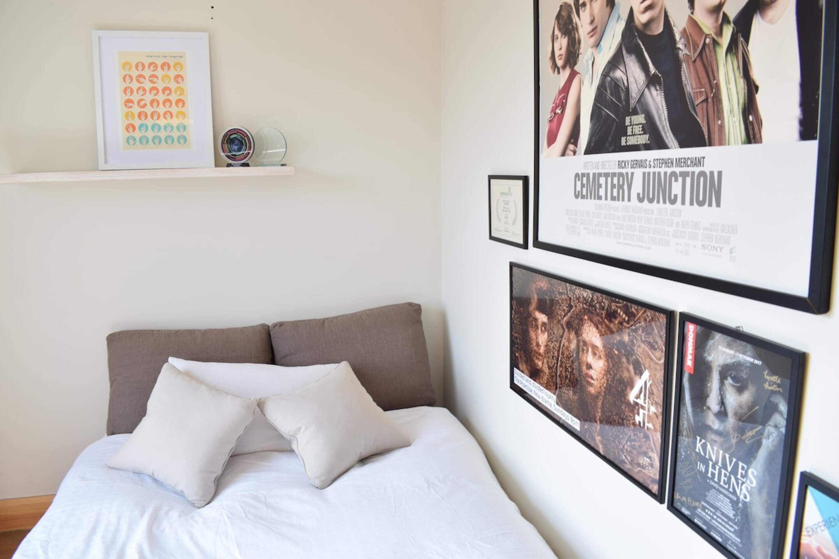 Apartemen Basic | 2 kamar tidur dan seprai linen