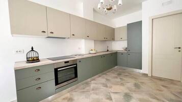 Réfrigérateur, plaque de cuisson