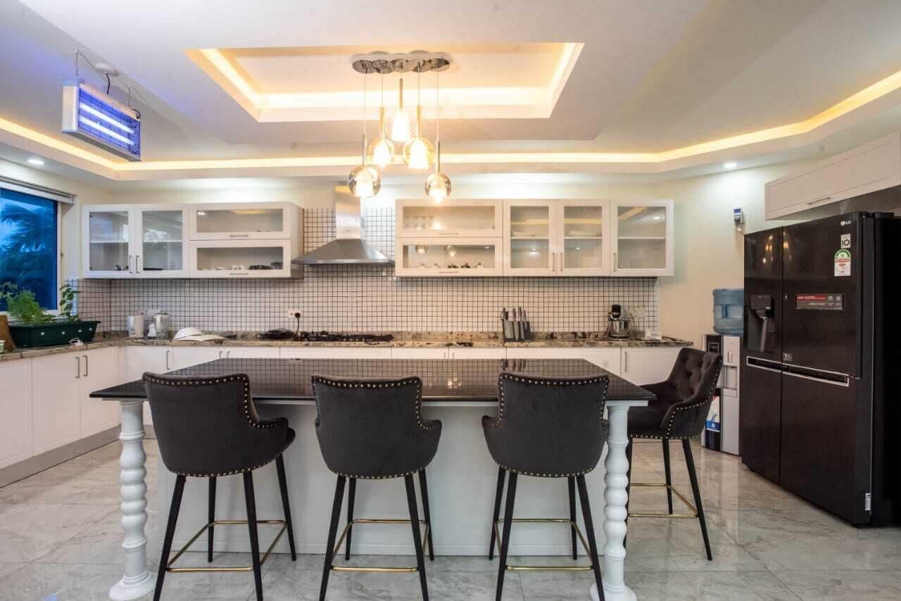 Cookware/dishes/utensils