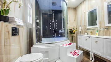 Luxury Double Room | Bilik Mandi | Pancuran mandi, hulu semburan mandi hujan