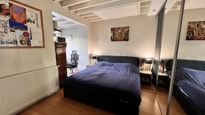 3 chambres, bureau, fer et planche à repasser, Wi-Fi