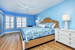 3 bedrooms, iron/ironing board, travel cot, free WiFi - Secluded Bayfront Bliss Awaits at Yacht Haven #2 on Sanibel (Sanibel)