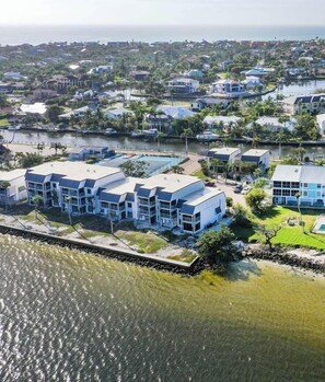 Exterior - Secluded Bayfront Bliss Awaits at Yacht Haven #2 on Sanibel (Sanibel)