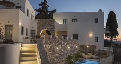 Oregano - AnamneZia Luxury Suites