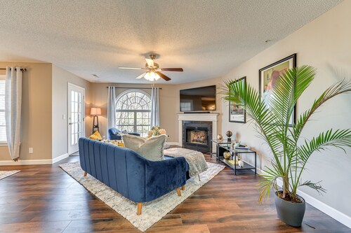 Winston-Salem Condo w/ Balcony: Steps to Golf!