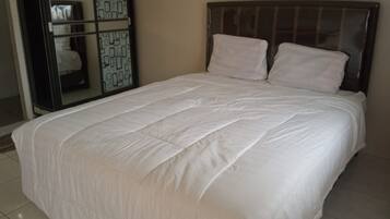 Dobbeltrom – standard | Wi-fi (inkludert) og sengetøy