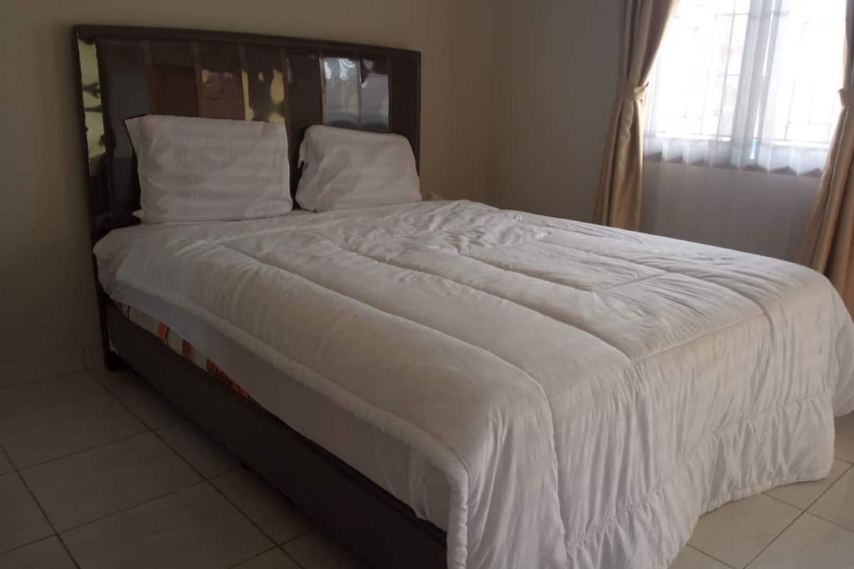 Habitación doble estándar | Wifi gratis y ropa de cama