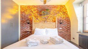 Basic Apartment - Newly-refurbished Loft-style Flat Farringdon! (London)