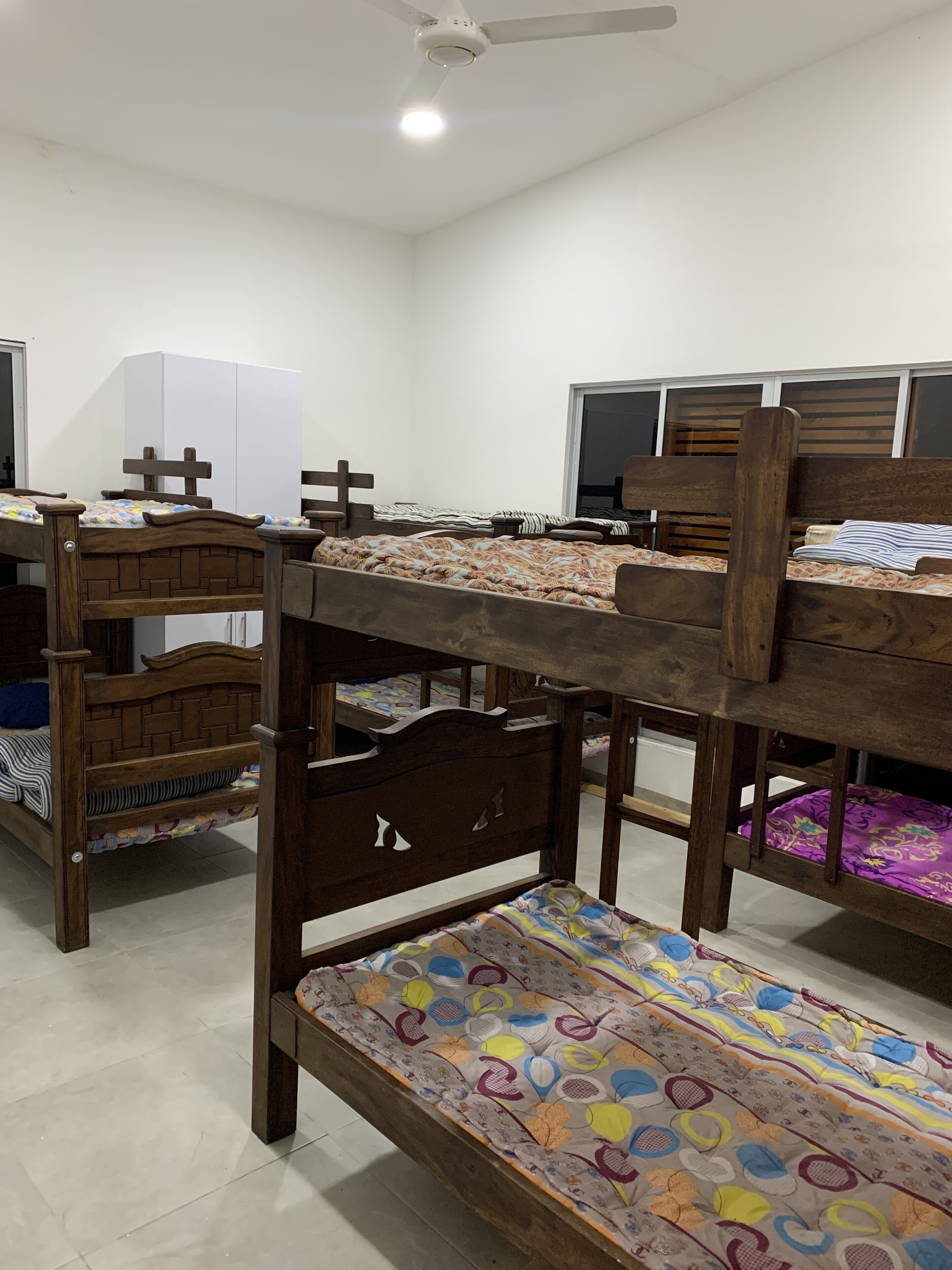 3 多间卧室、床单