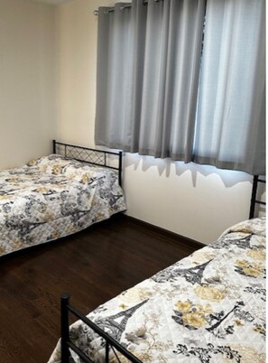 2 Schlafzimmer, Bügeleisen/Bügelbrett, WLAN, Bettwäsche