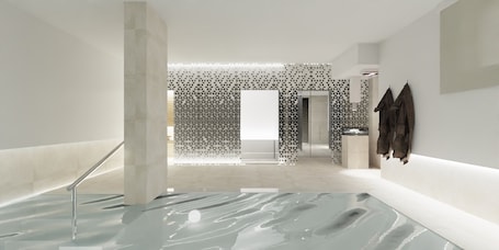 Salas de tratamiento para parejas, un sauna, una bañera de hidromasaje. Margaida Boutique Hotel & SPA
