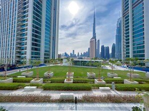 Property grounds - Luxury 2B in Downtown Views Balcony and Burj View (Dubai)