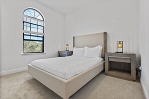 3 bedrooms, in-room safe, iron/ironing board, travel cot - Stylish, COZY at Champions Gate (Davenport)