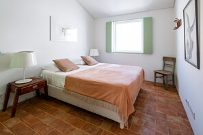 4 bedrooms, iron/ironing board, WiFi, bed sheets - Casa do Covo -2 min a pé da Praia, Piscina, Terraço C/vista Panorâmica de Oceano (Setúbal)
