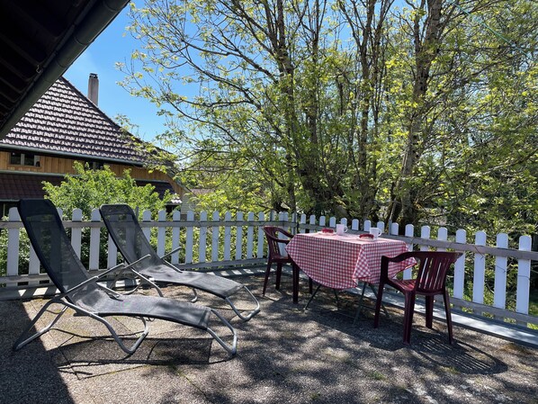 Ulkoruokailutilat