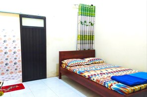 1 habitación, escritorio, wifi gratis y ropa de cama 
