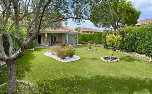 NEW ! VILLA with Parking, Collective Pools, Garden and AC - BENAKEY