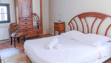 2 chambres, fer et planche Ă repasser, Wi-Fi, draps fournis