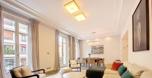 Télévision, espaces bureaux