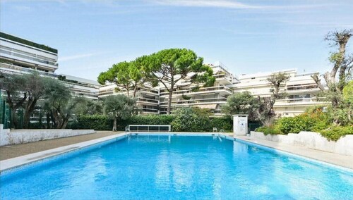 Beautiful flat with Sea View Terrace, Pool, Parking portative AC- BENAKEY