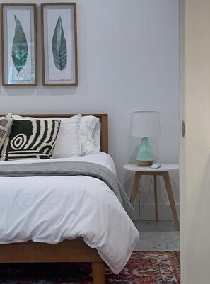 1 chambre, coffres-forts dans les chambres, fer et planche à repasser